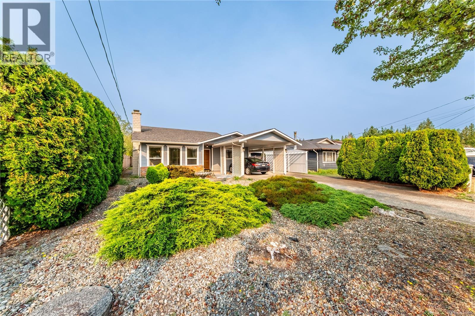 723 Phillips St, Parksville