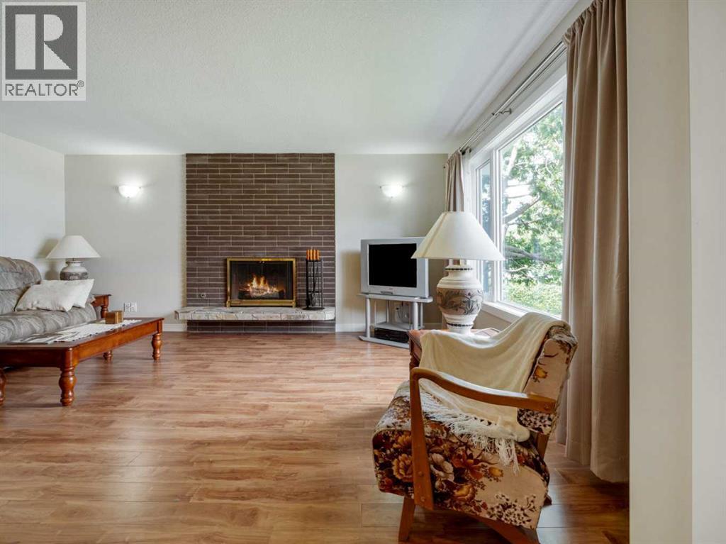 Single Family House Bungalow for Sale in  Normandy Road S Glendale Lethbridge 