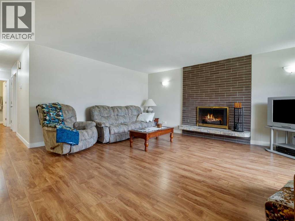 Single Family House Bungalow for Sale in  Normandy Road S Glendale Lethbridge 