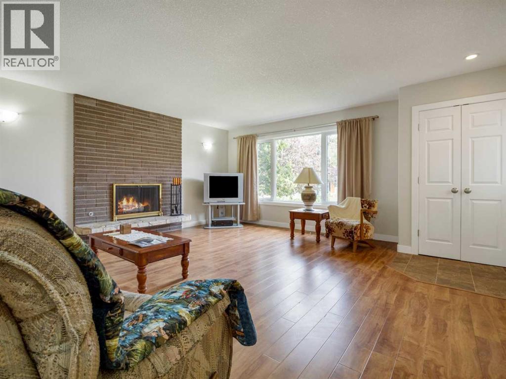 Single Family House Bungalow for Sale in  Normandy Road S Glendale Lethbridge 