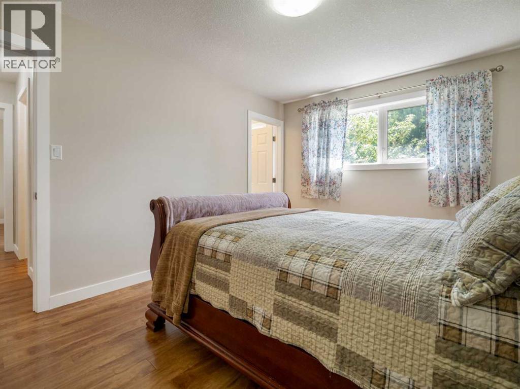 Single Family House Bungalow for Sale in  Normandy Road S Glendale Lethbridge 