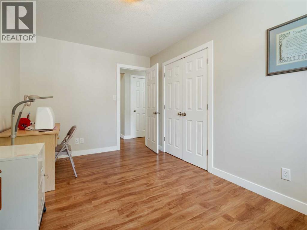 Single Family House Bungalow for Sale in  Normandy Road S Glendale Lethbridge 