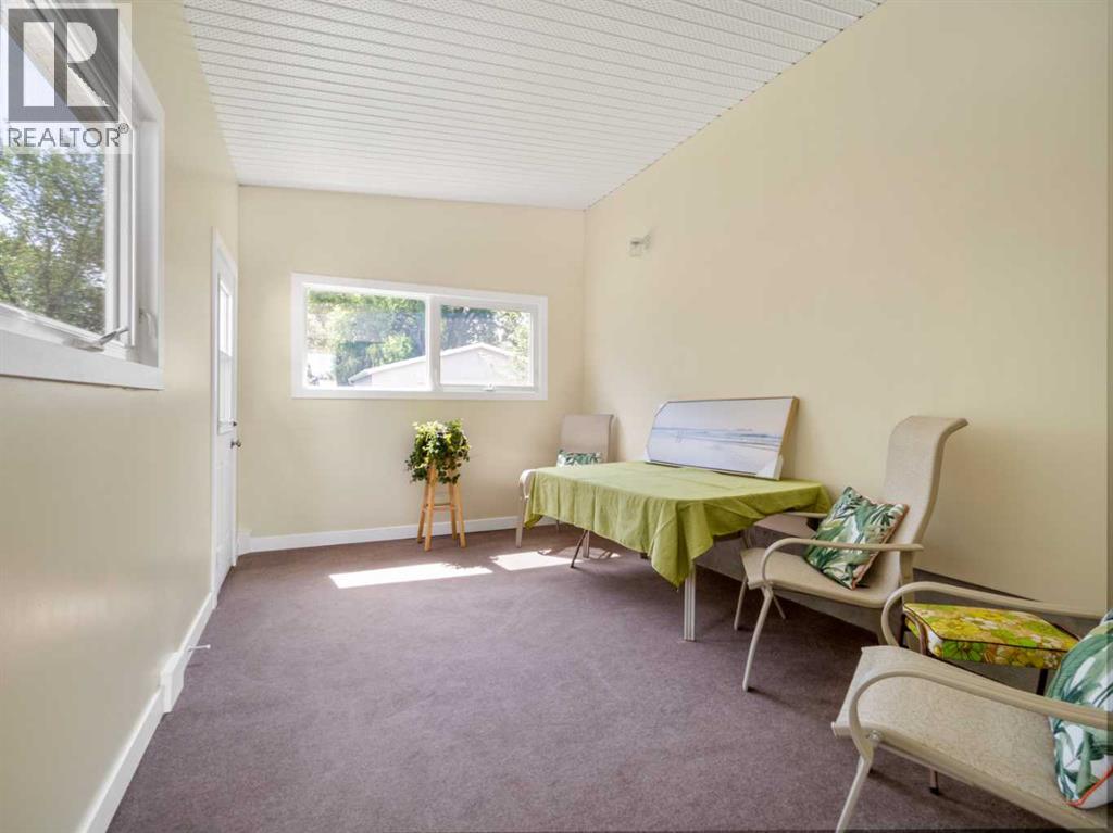 Single Family House Bungalow for Sale in  Normandy Road S Glendale Lethbridge 
