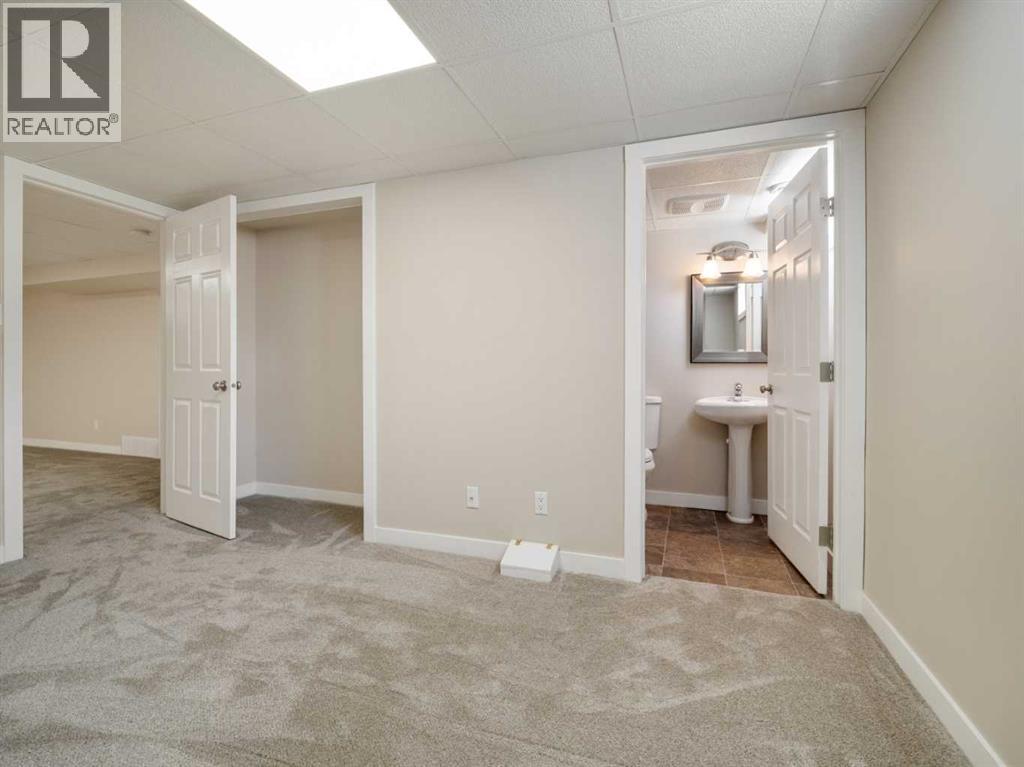 Single Family House Bungalow for Sale in  Normandy Road S Glendale Lethbridge 