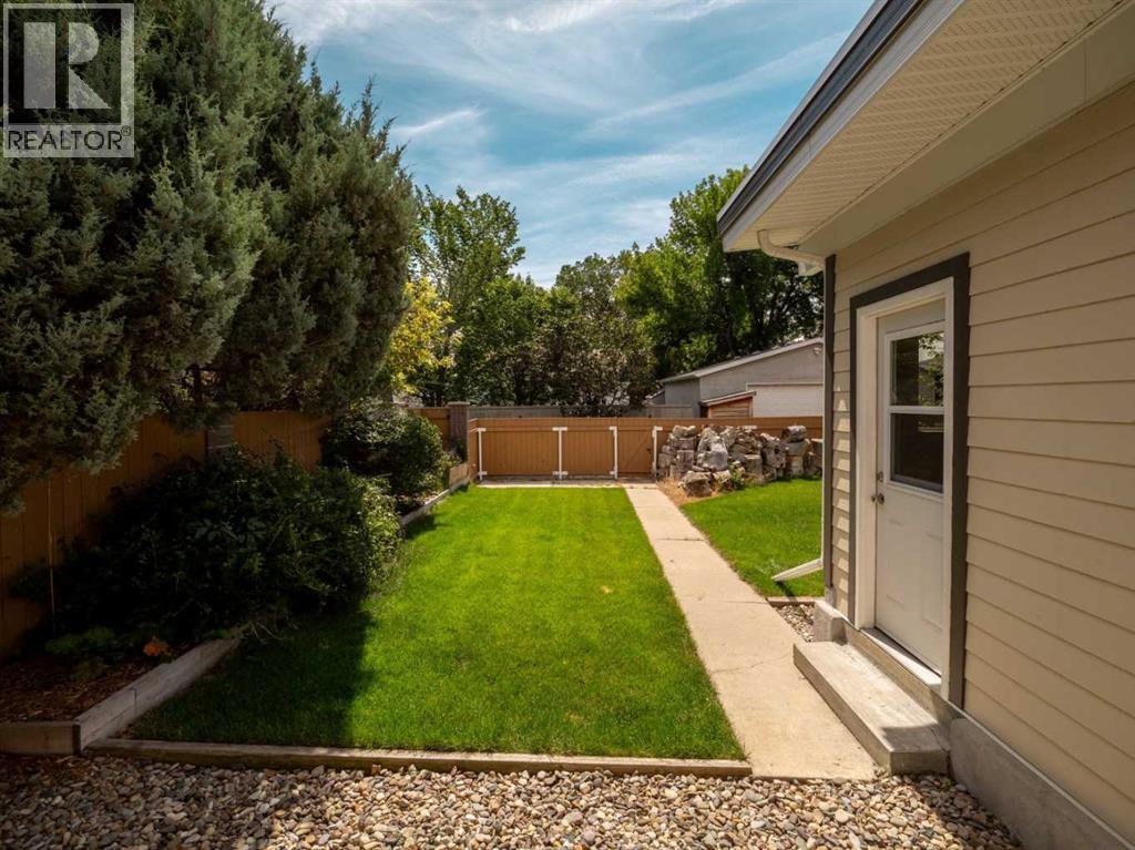 Single Family House Bungalow for Sale in  Normandy Road S Glendale Lethbridge 