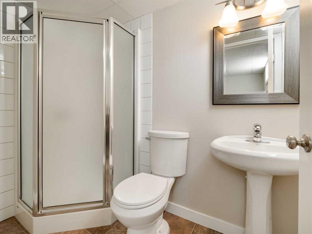 Single Family House Bungalow for Sale in  Normandy Road S Glendale Lethbridge 