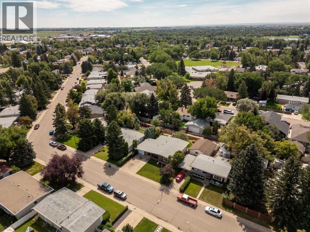 Single Family House Bungalow for Sale in  Normandy Road S Glendale Lethbridge 