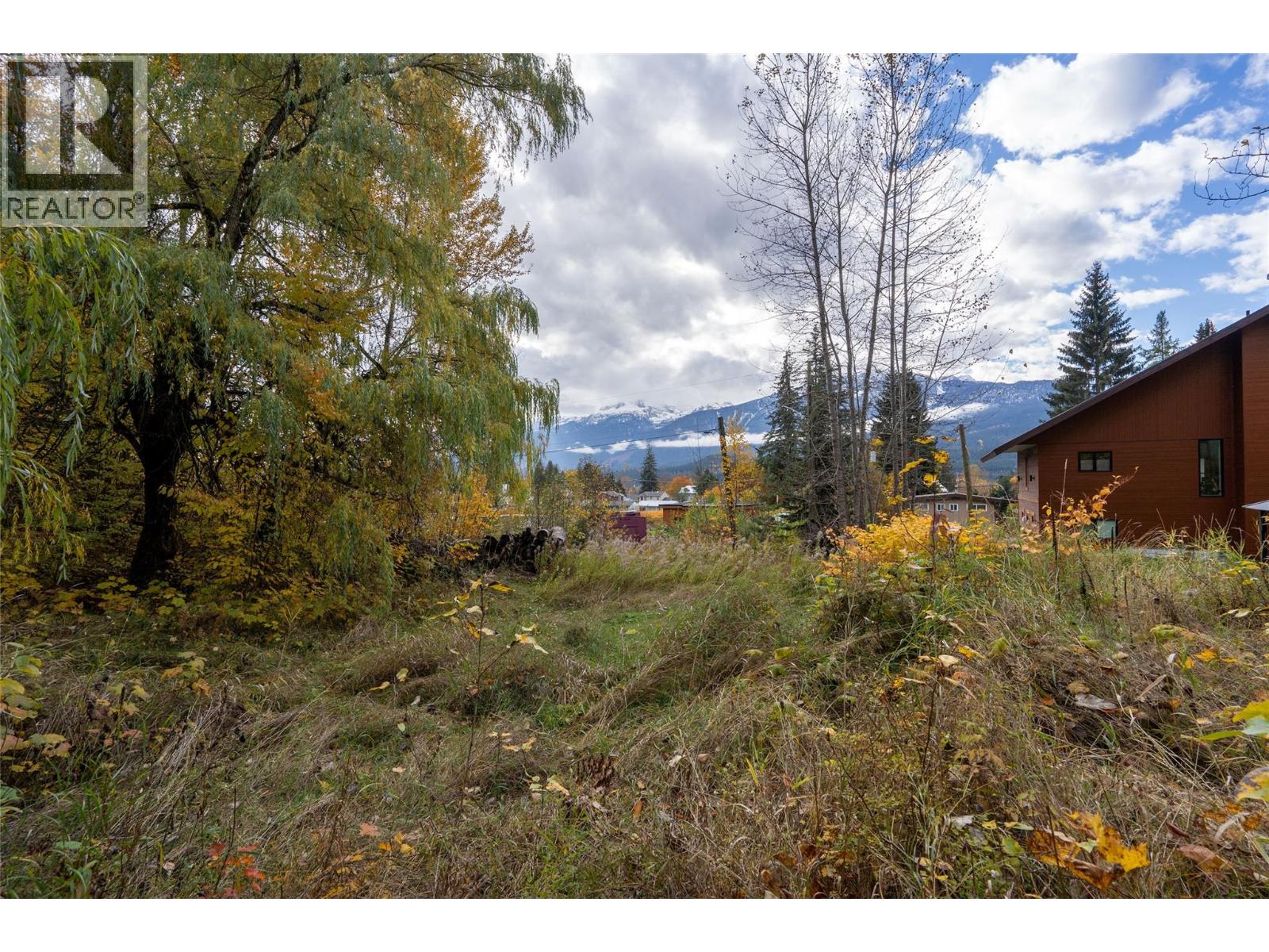 902 Farrell Road, Revelstoke
