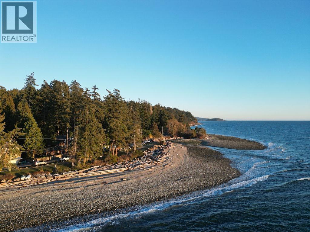 1618 OCEAN BEACH ESPLANADE, Gibsons