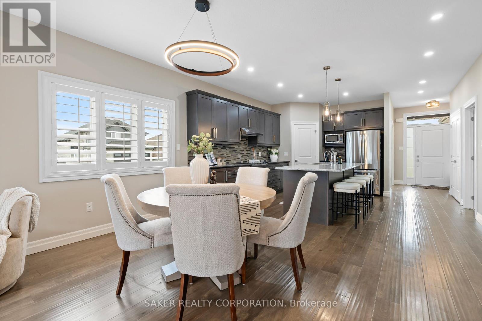 Single Family House Bungalow for Sale in  FINCH COURT Central Elgin (Belmont) 