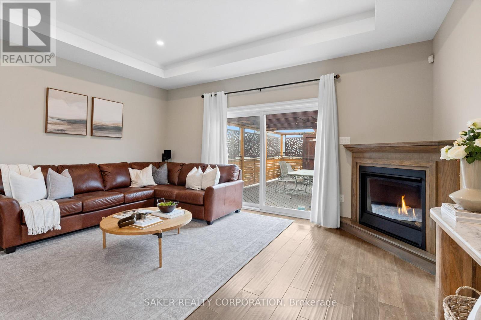 Single Family House Bungalow for Sale in  FINCH COURT Central Elgin (Belmont) 