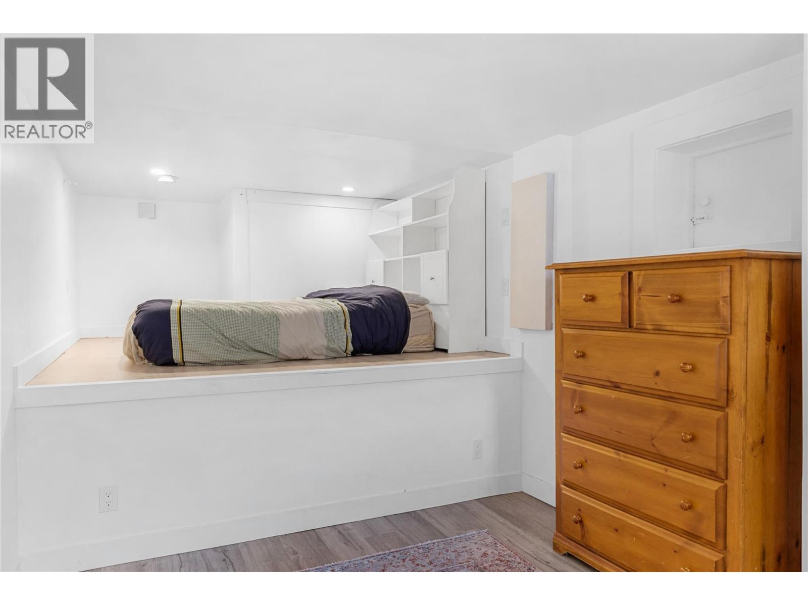  2990 McCulloch Road, Kelowna