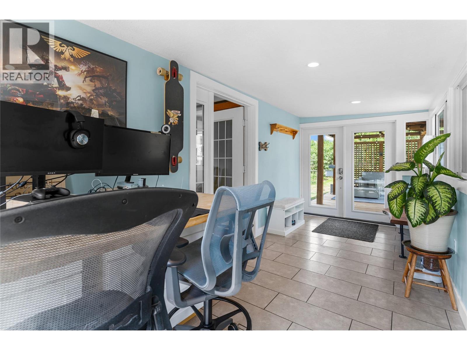  2990 McCulloch Road, Kelowna