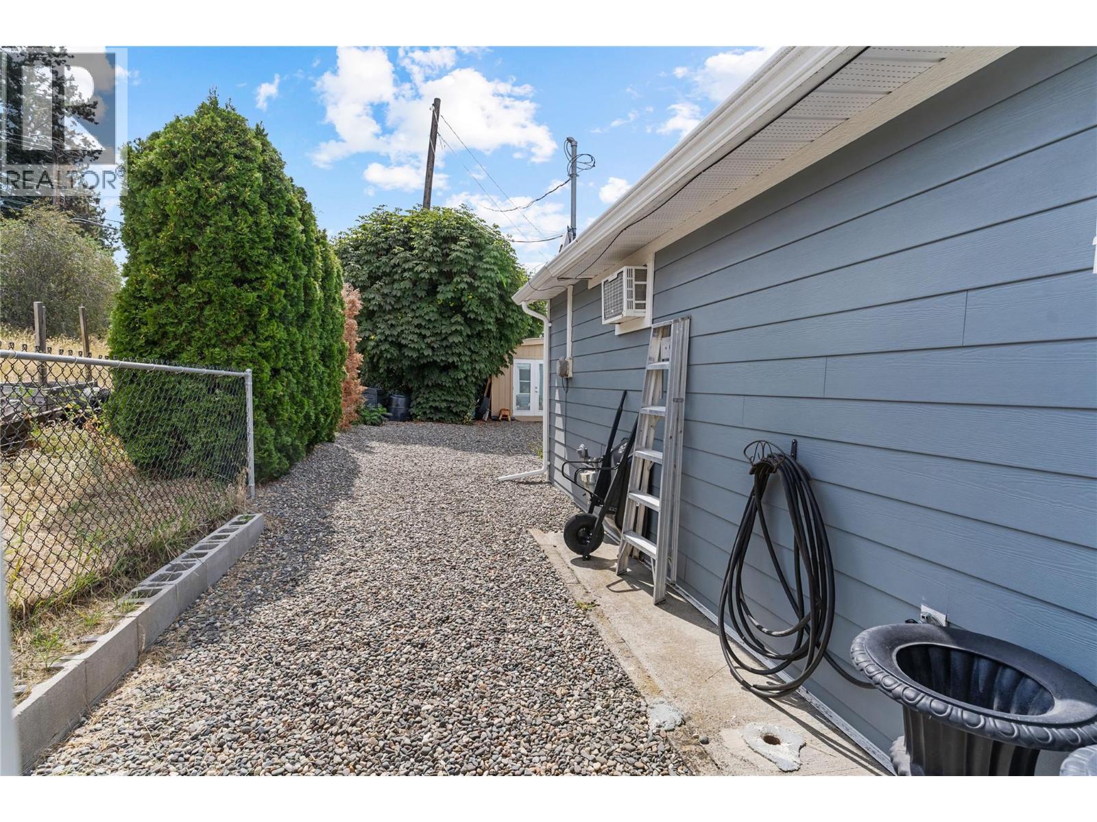  2990 McCulloch Road, Kelowna