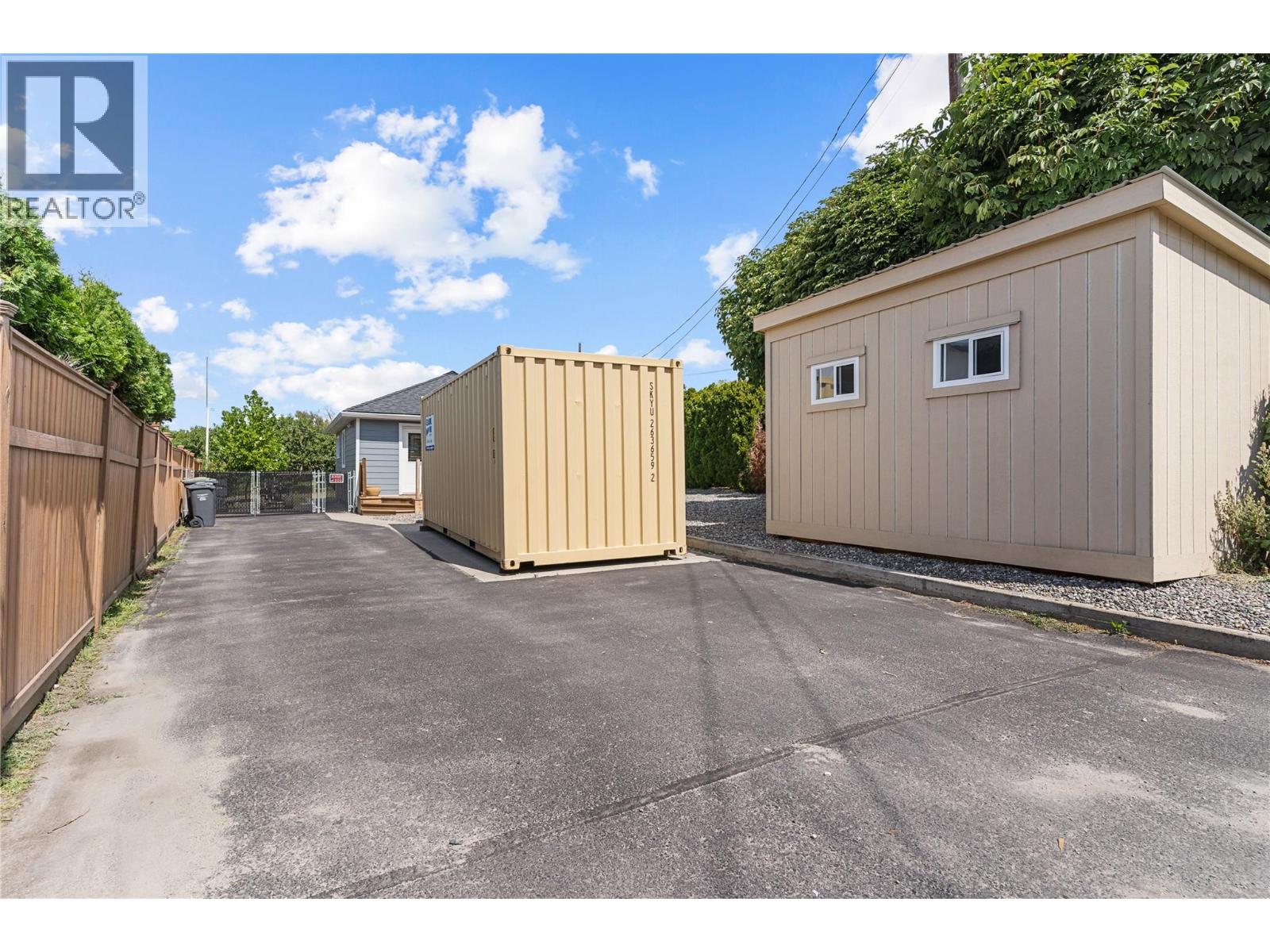  2990 McCulloch Road, Kelowna