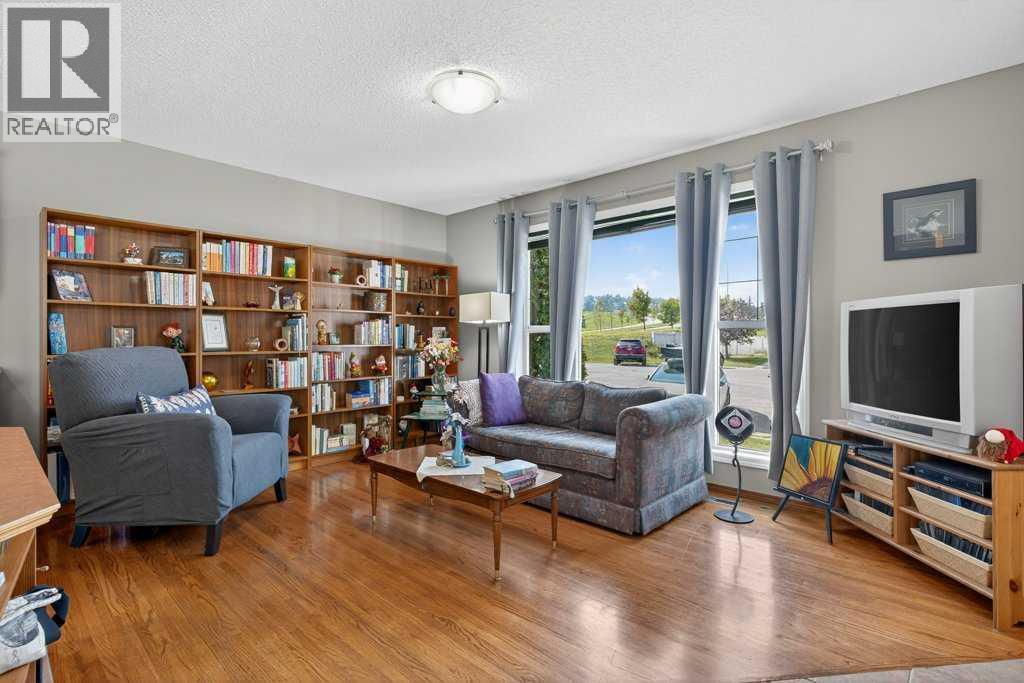 Single Family House 4 Level for Sale in  Hidden Hills Place NW Hidden Valley Calgary 