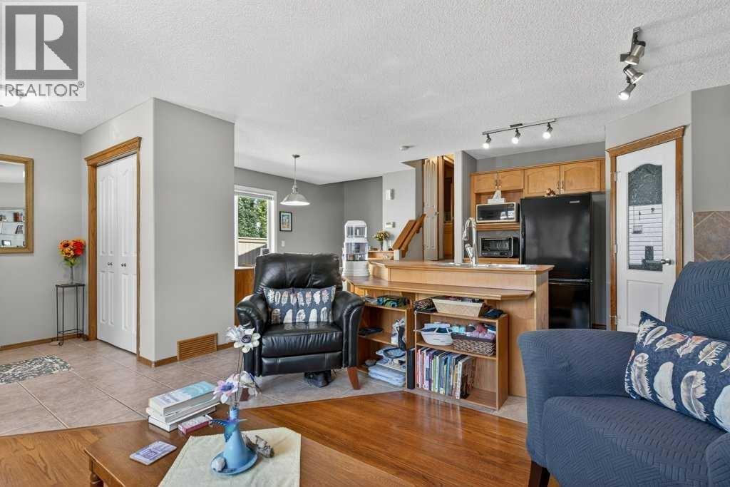 Single Family House 4 Level for Sale in  Hidden Hills Place NW Hidden Valley Calgary 