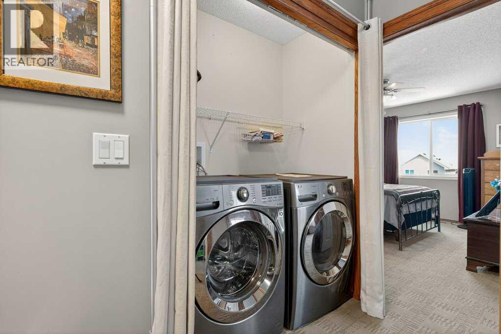 Single Family House 4 Level for Sale in  Hidden Hills Place NW Hidden Valley Calgary 