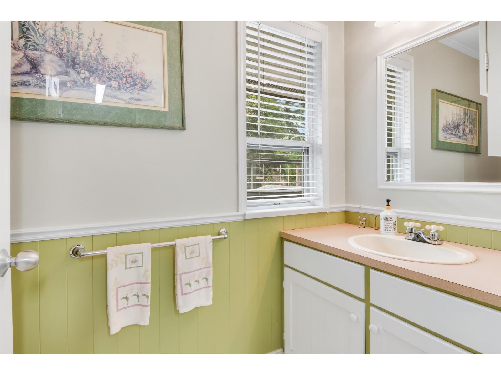 19927 37 AVENUE, Langley