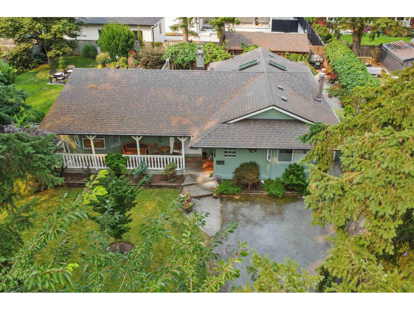 19927 37 AVENUE, Langley