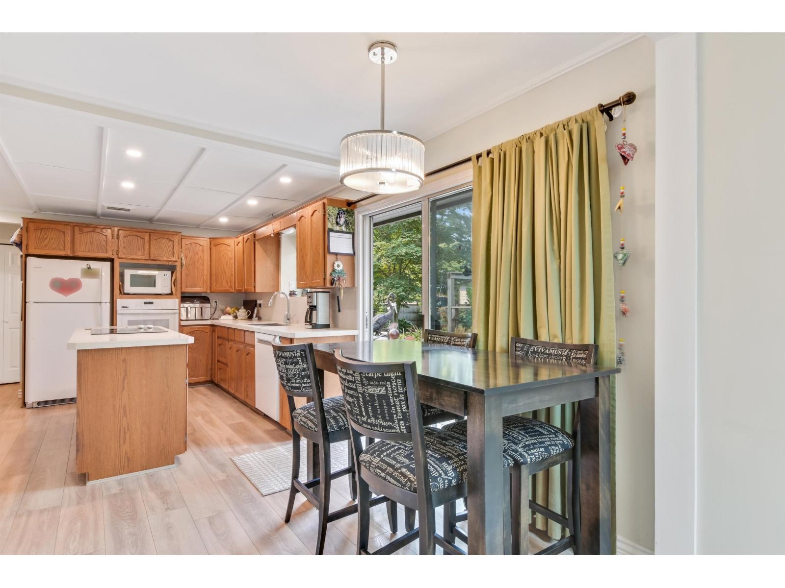 19927 37 AVENUE, Langley