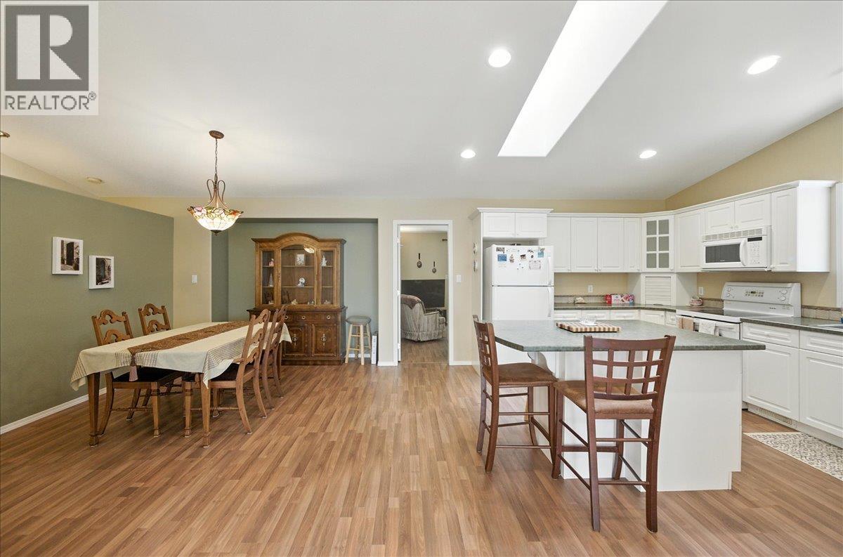 7761 Devito Drive, Trail