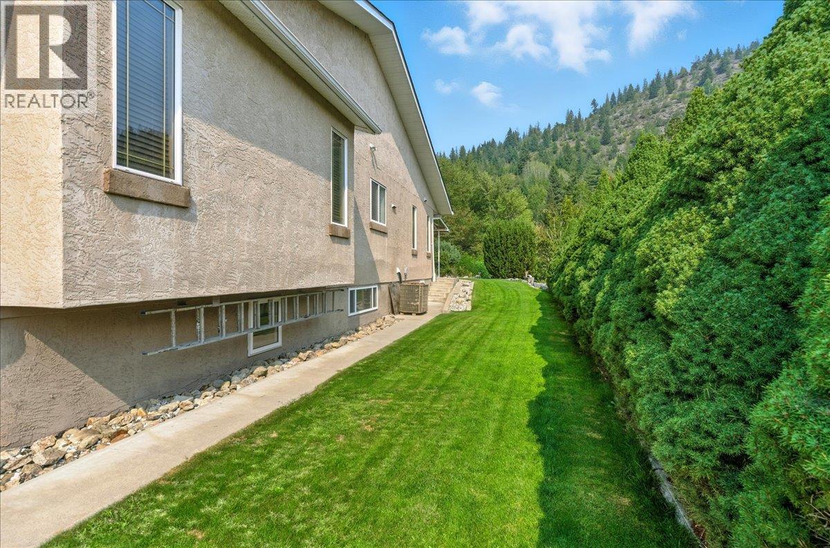 7761 Devito Drive, Trail