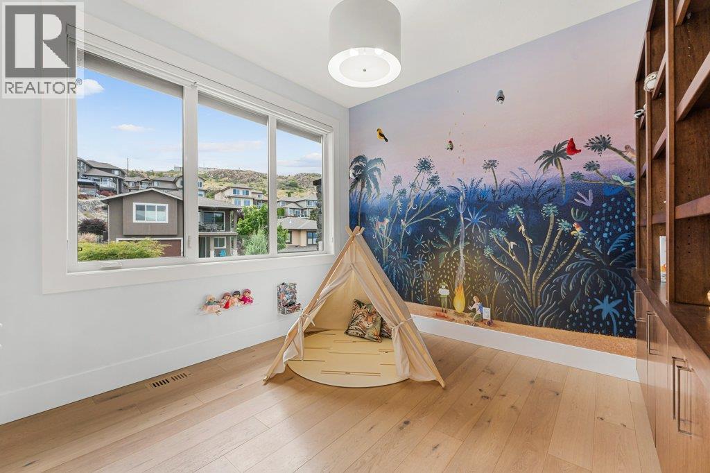  858 Clarance Avenue, Kelowna