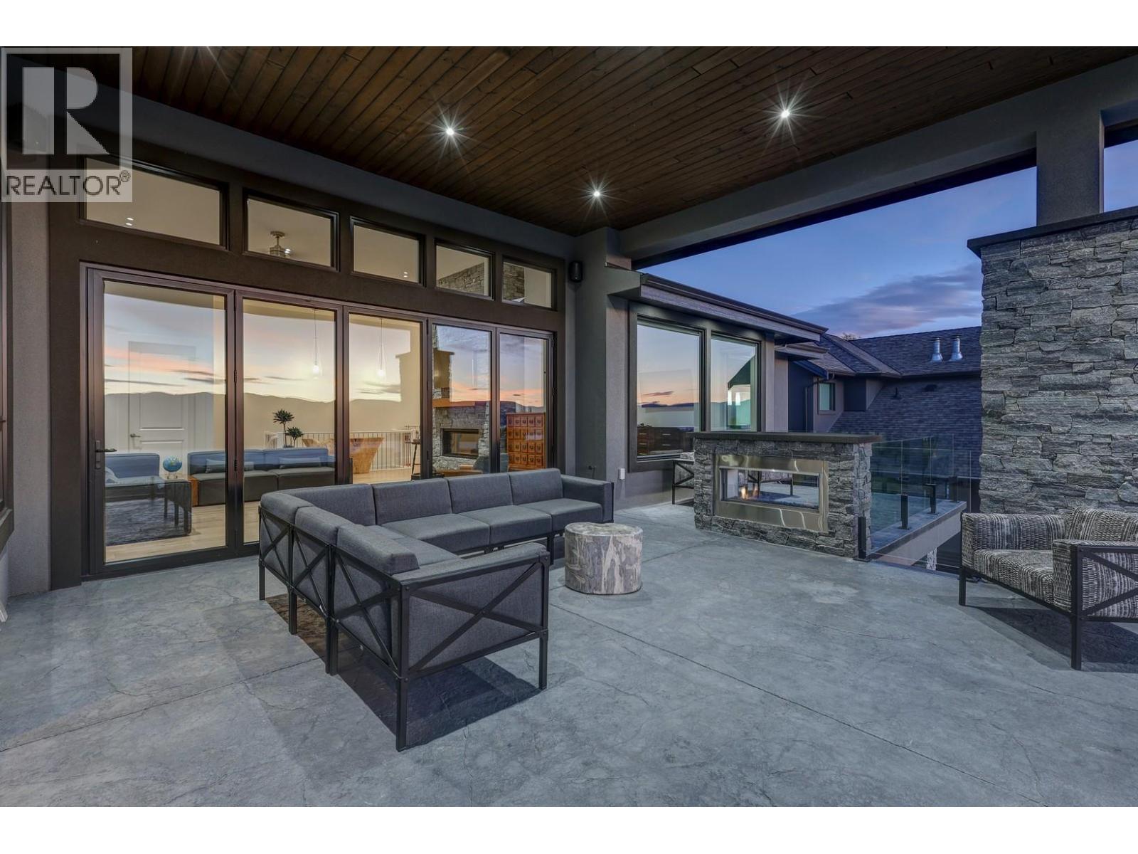  858 Clarance Avenue, Kelowna