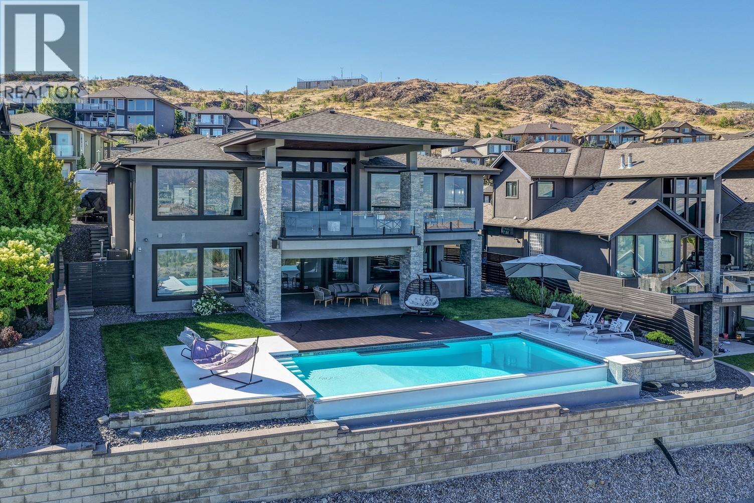  858 Clarance Avenue, Kelowna