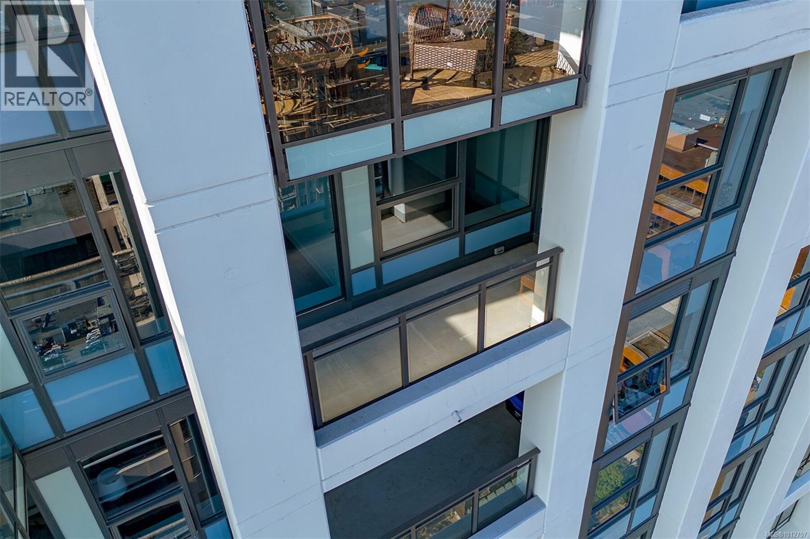 2004 777 Herald Street, Victoria