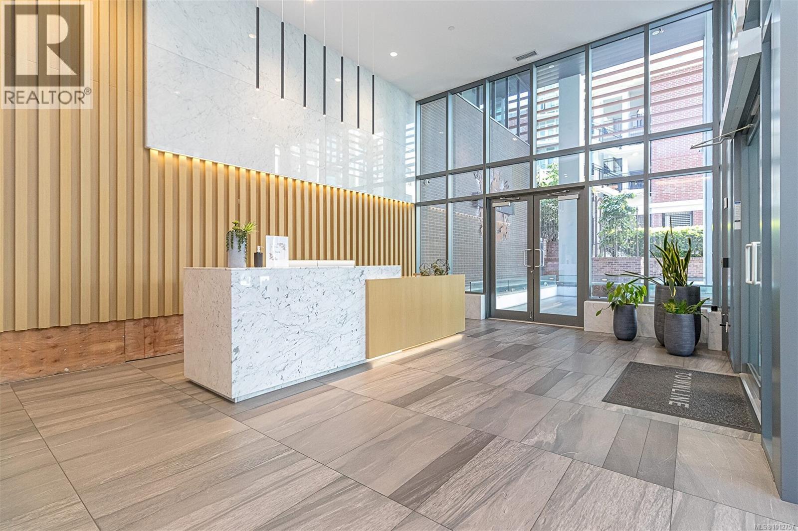 2004 777 Herald Street, Victoria