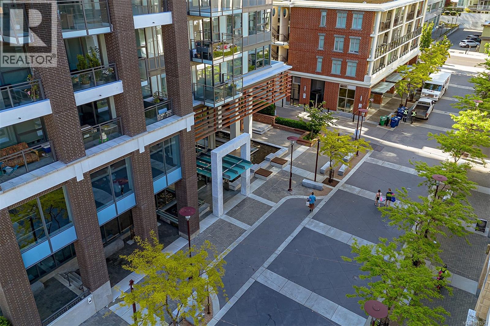 2004 777 Herald Street, Victoria