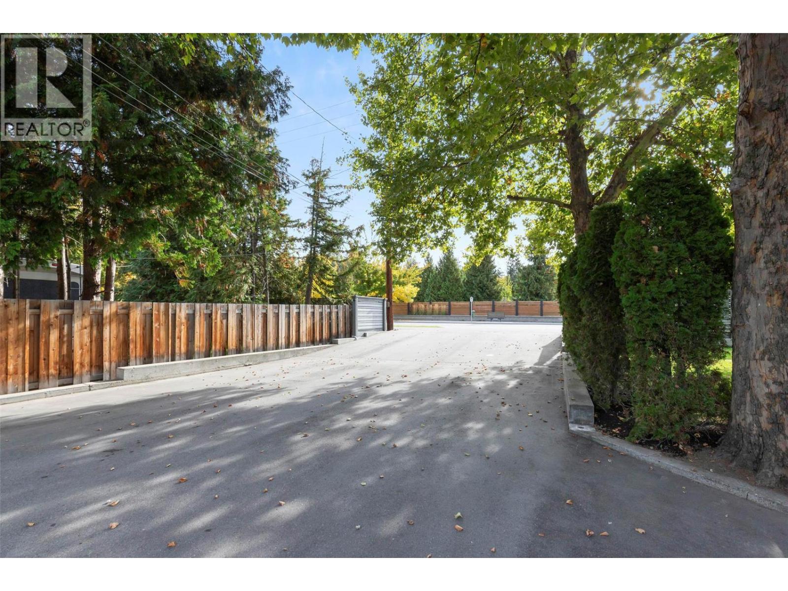  4540 Lakeshore Road, Kelowna