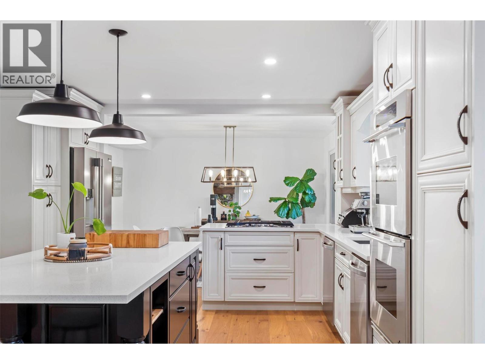  4540 Lakeshore Road, Kelowna