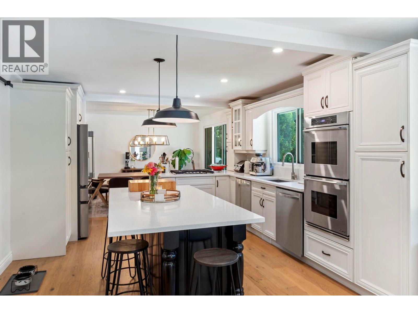  4540 Lakeshore Road, Kelowna