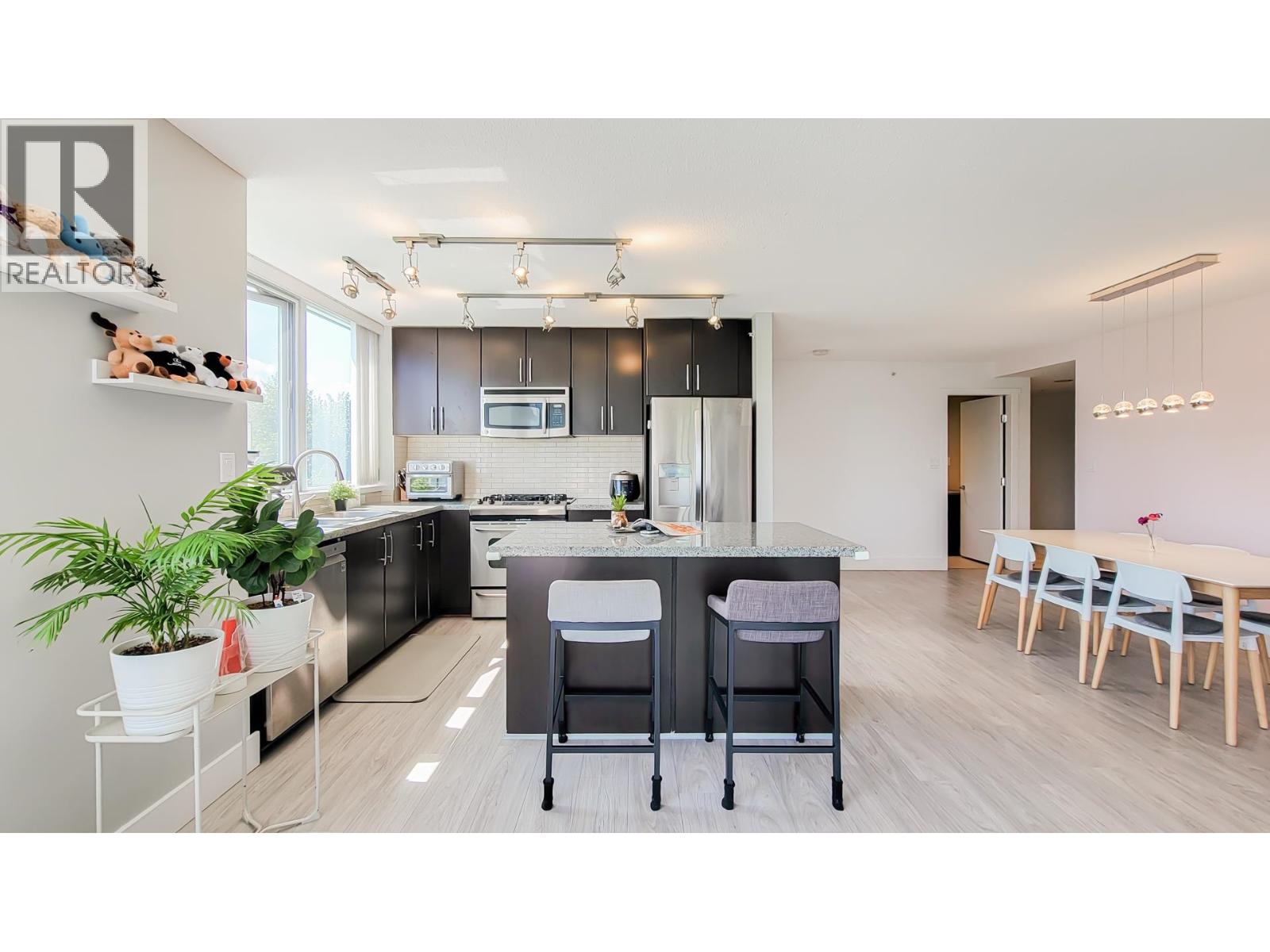 1208 660 NOOTKA WAY, Port Moody