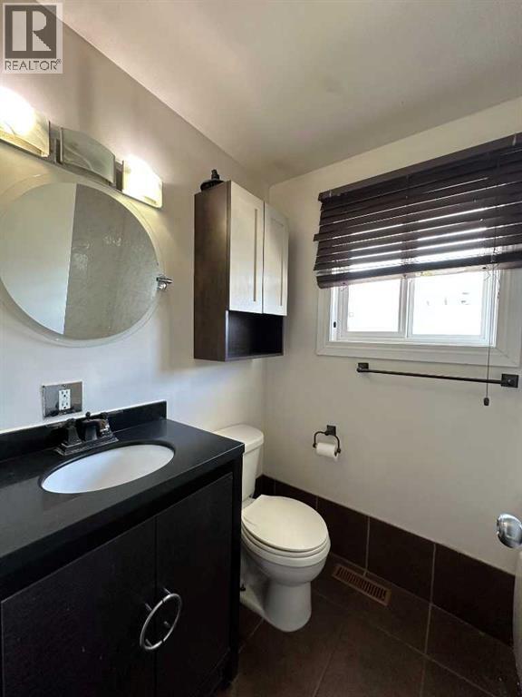 600 Signal Road, Fort McMurray