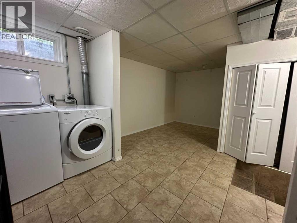 600 Signal Road, Fort McMurray