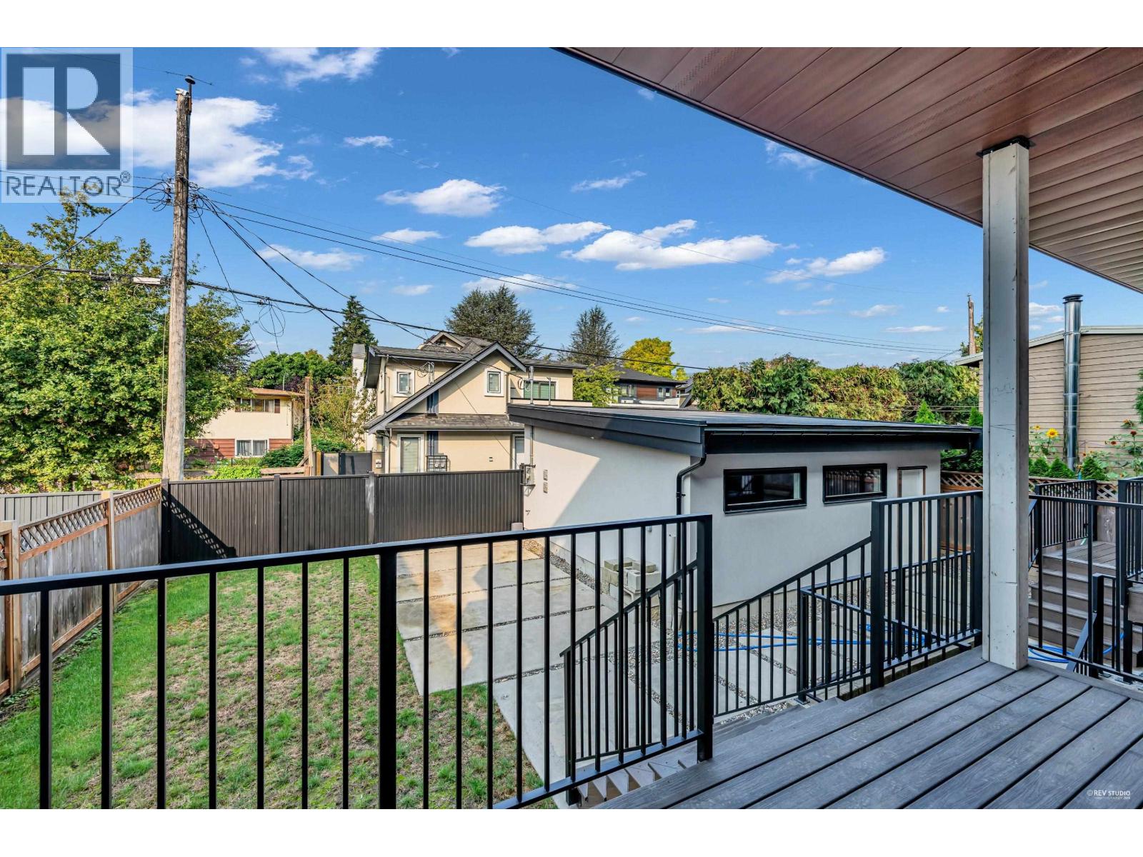 4465 WALLACE STREET, Vancouver