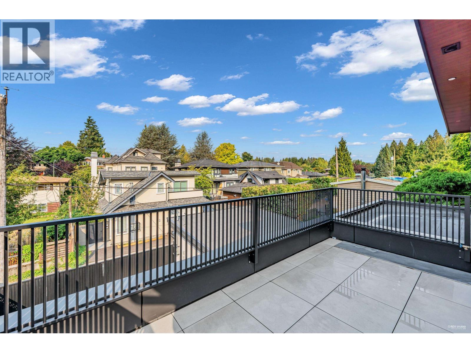 4465 WALLACE STREET, Vancouver