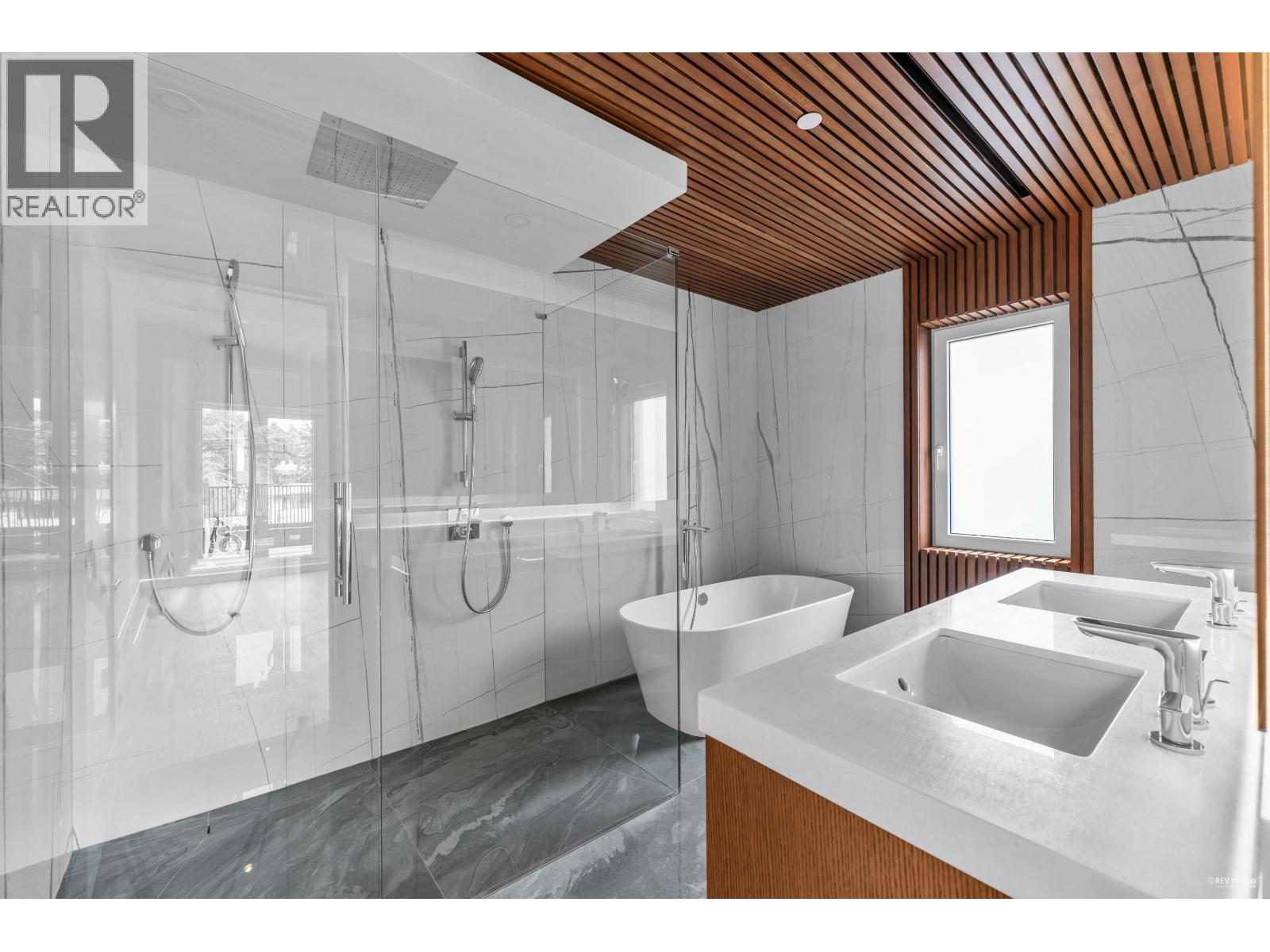 4465 WALLACE STREET, Vancouver