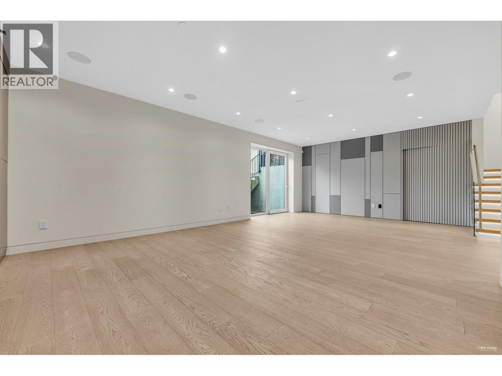 4465 WALLACE STREET, Vancouver