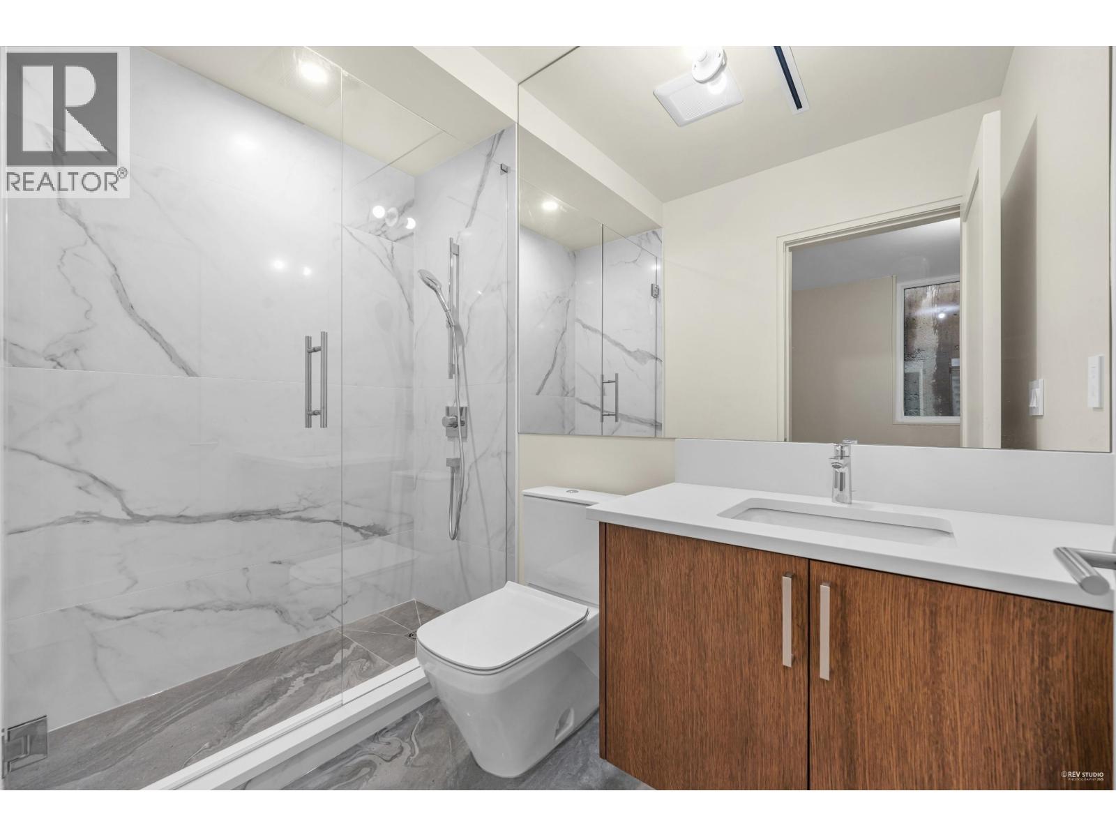 4465 WALLACE STREET, Vancouver