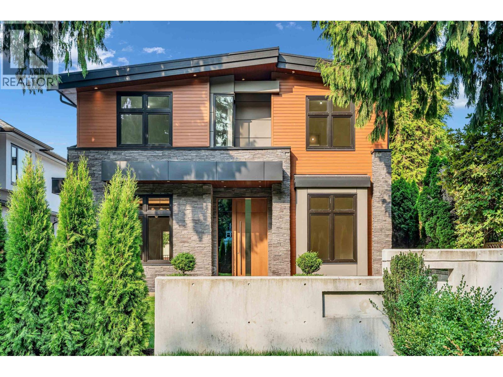 4465 WALLACE STREET, Vancouver