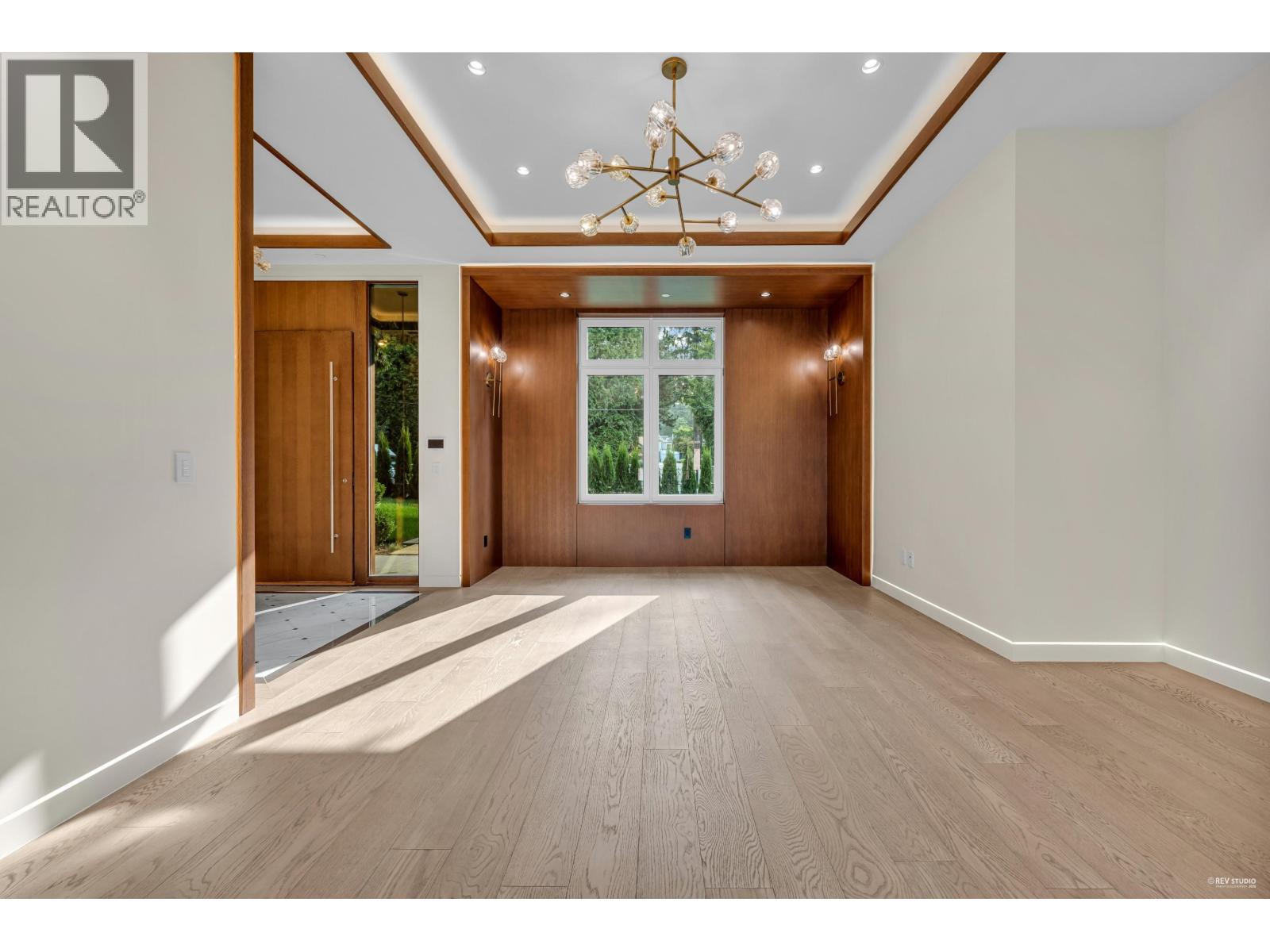 4465 WALLACE STREET, Vancouver