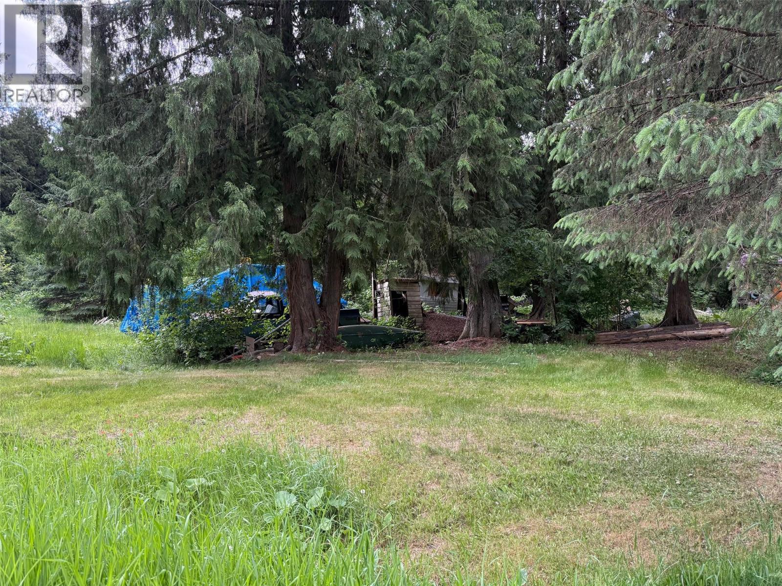 2128 Blackwater Road, Clearwater