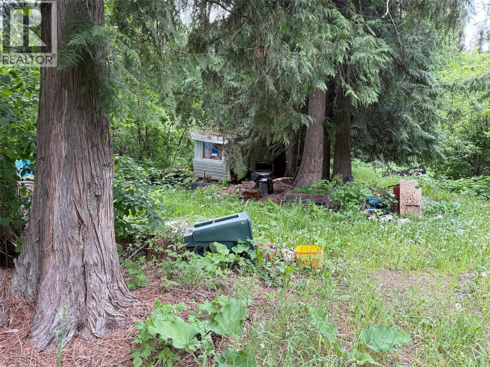 2128 Blackwater Road, Clearwater