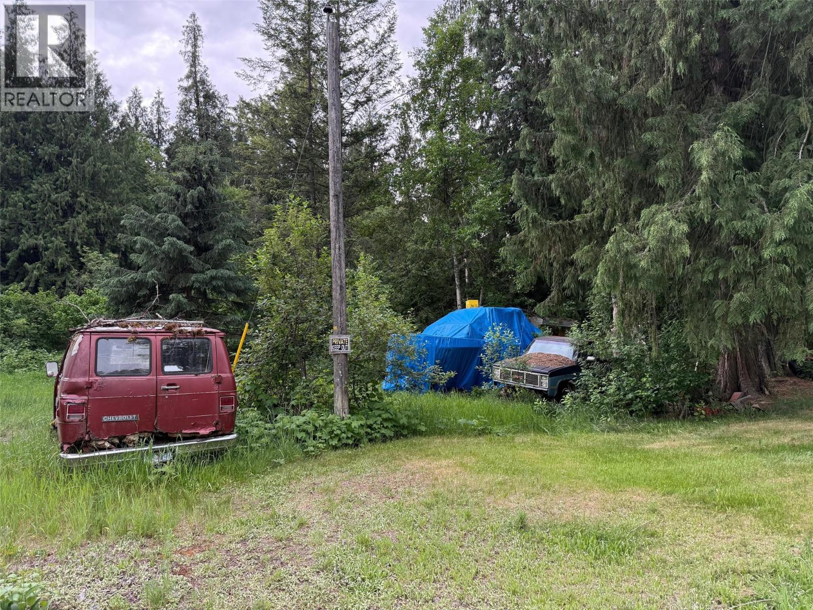 2128 Blackwater Road, Clearwater