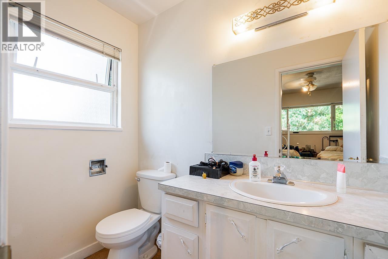 730 CUMBERLAND STREET, New Westminster